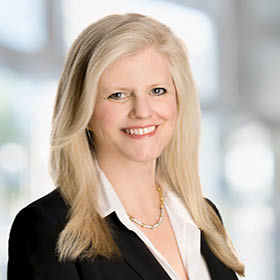 Professional Headshot of Kristi Gibson